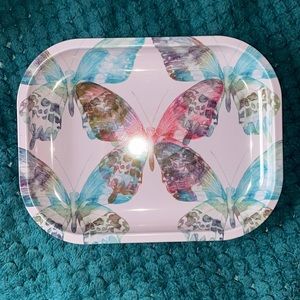 Custom butterfly tray